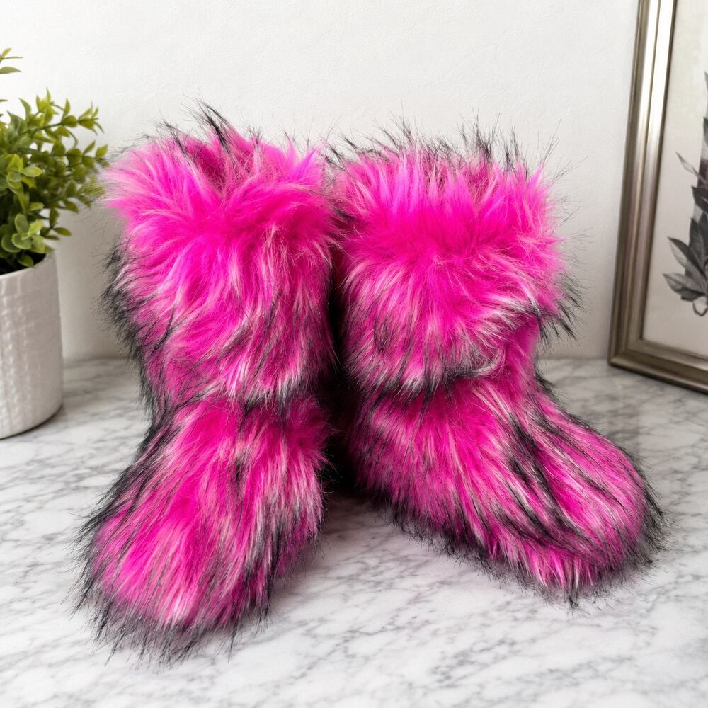Women’s Hot Pink Faux Fur Boots Plush Winter Round Toe Furry Boots EU 39.5 New